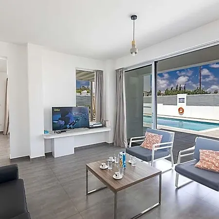 Hotel Ccv4 3*